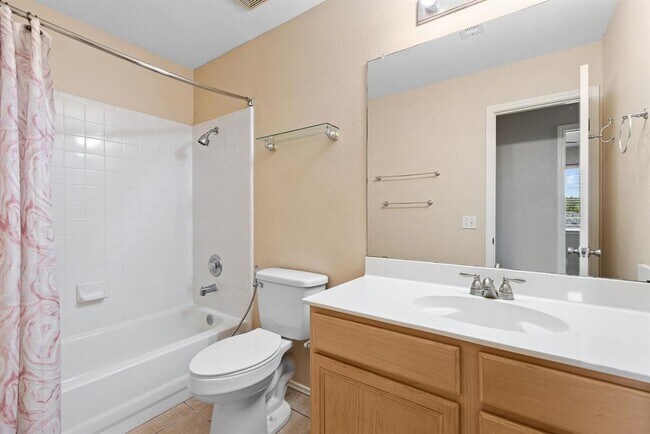 Building Photo - 16802 Bailey Jean Dr