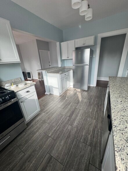 Building Photo - 2900 Wasson Rd