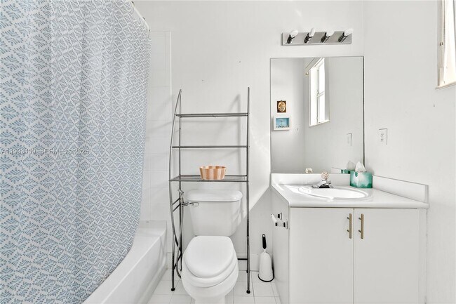 Building Photo - 10934 SW 247th Ter