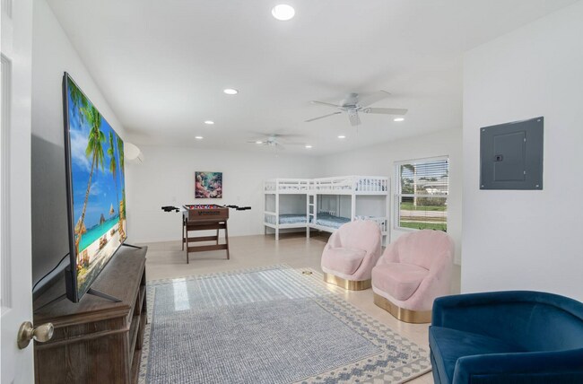 Building Photo - Seasonal Fully Furnished Home on Marco Island - AVAIL NOW