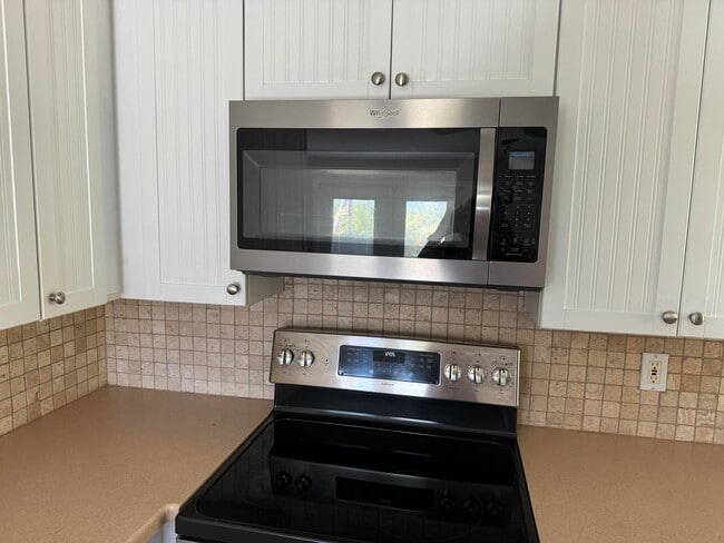 Building Photo - 57547 Gibson St