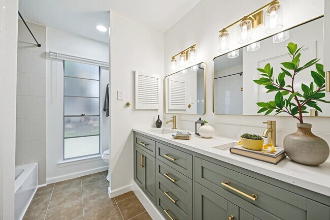 Building Photo - 8302 Bee Meadow Ln