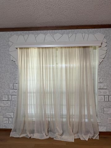 Building Photo - 2309 Richwood Dr