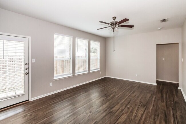 Building Photo - 13332 Dove Ranch Rd