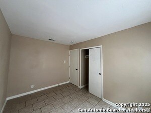 Building Photo - 4018 Sunrise Creek Dr