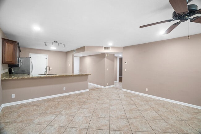 Building Photo - 22615 SW 66th Ave