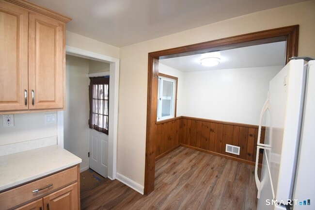 Building Photo - 509 North St