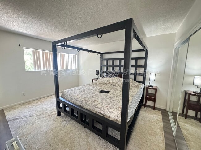 Building Photo - 1000 Leslie Rd