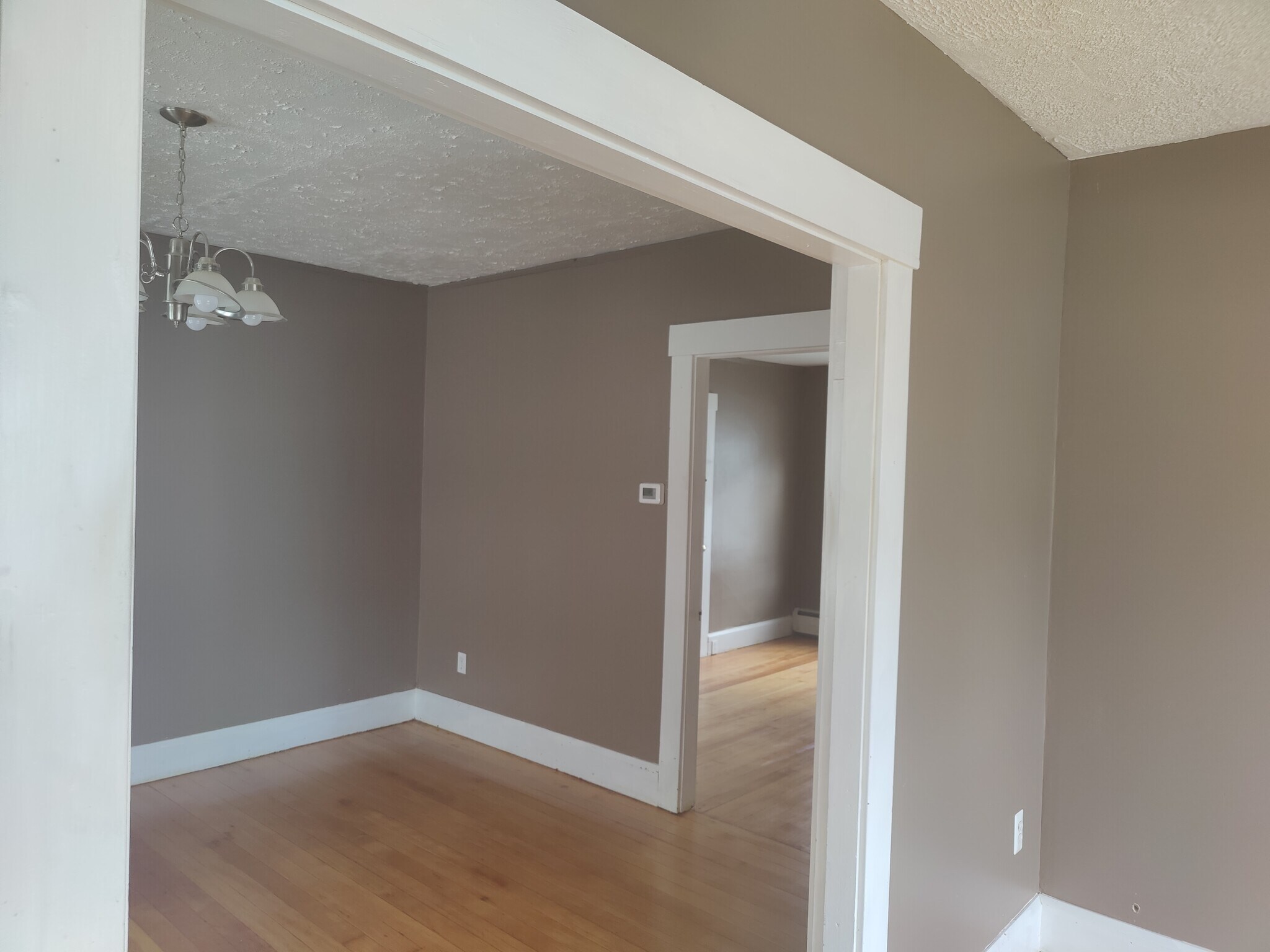 Building Photo - 143 Charles St