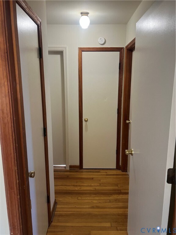 Building Photo - 901 Cedar Level Rd