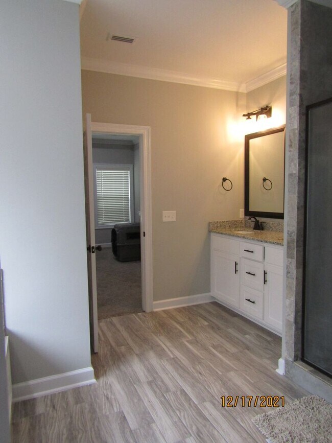 Building Photo - Available February!