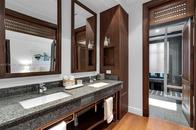 Building Photo - 9 Harbor Point