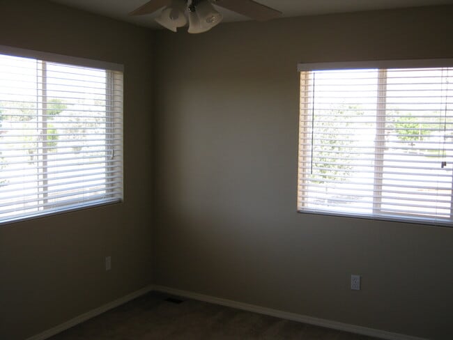 Building Photo - 1003 Mineral Way