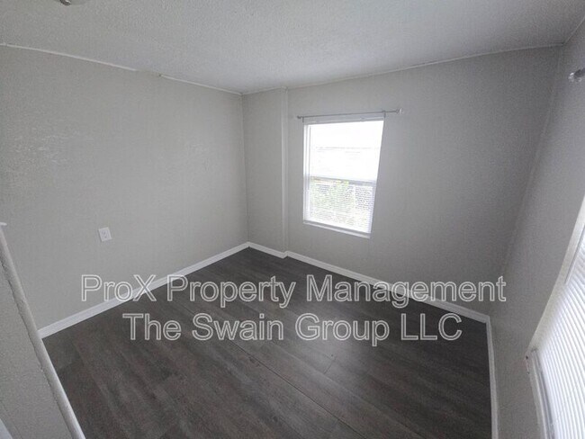 Building Photo - 2119 Park Ave