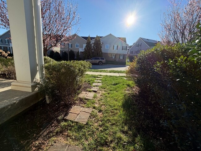 Building Photo - 1076 Delphi Ln