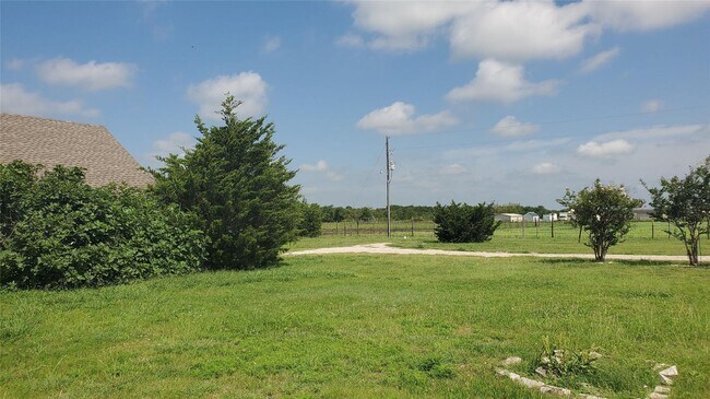 Building Photo - 1656 County Rd 697