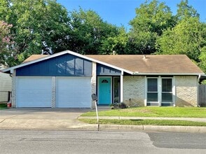 Building Photo - 2528 Berkett Dr