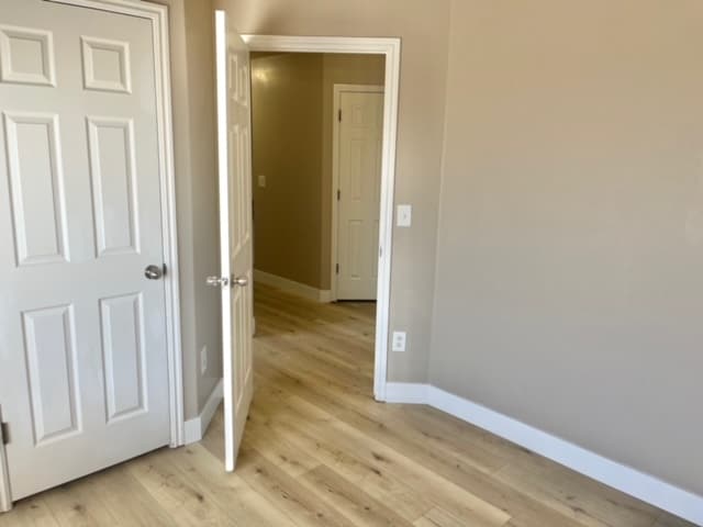 Building Photo - West Park Town House #72