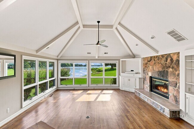 Building Photo - 4421 Carlton Ct