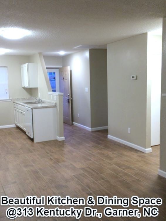 Building Photo - Renovated! 2 BR, 2 FULL Bath Garner Townho...
