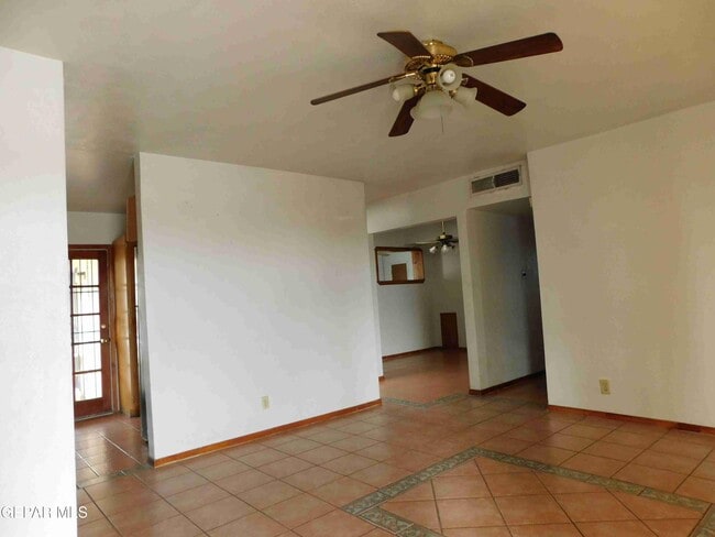 Building Photo - 7423 Mojave Dr