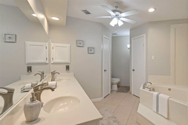 Building Photo - 13310 Meisterwood Dr