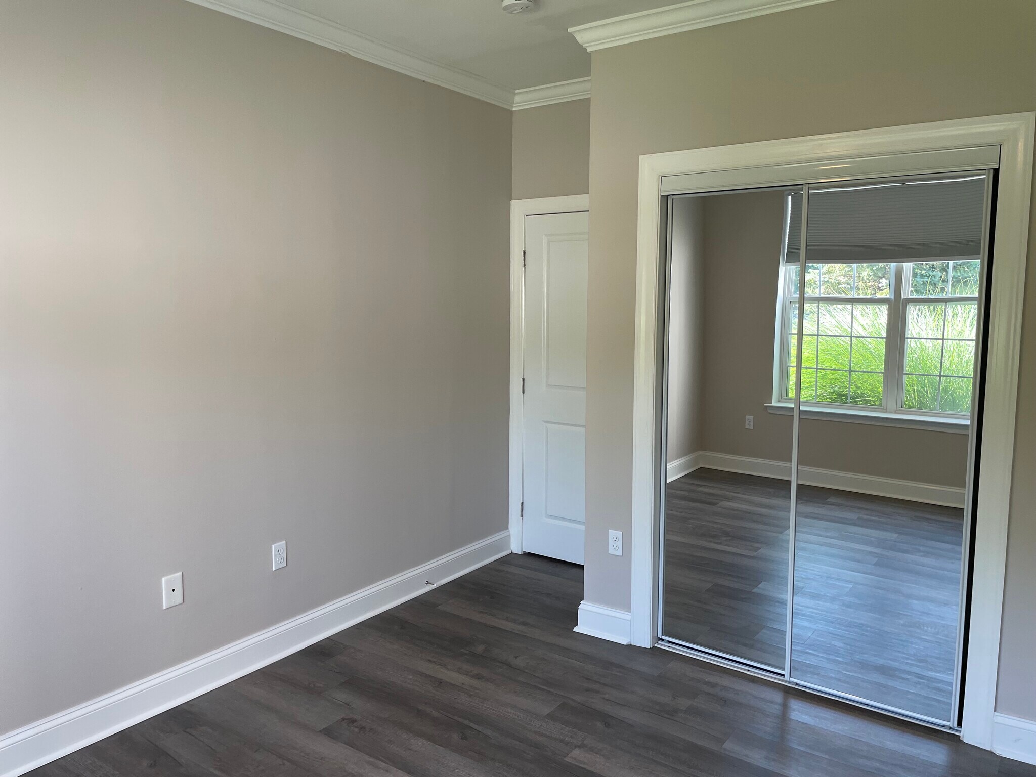 Building Photo - 2603 Waters Edge Dr