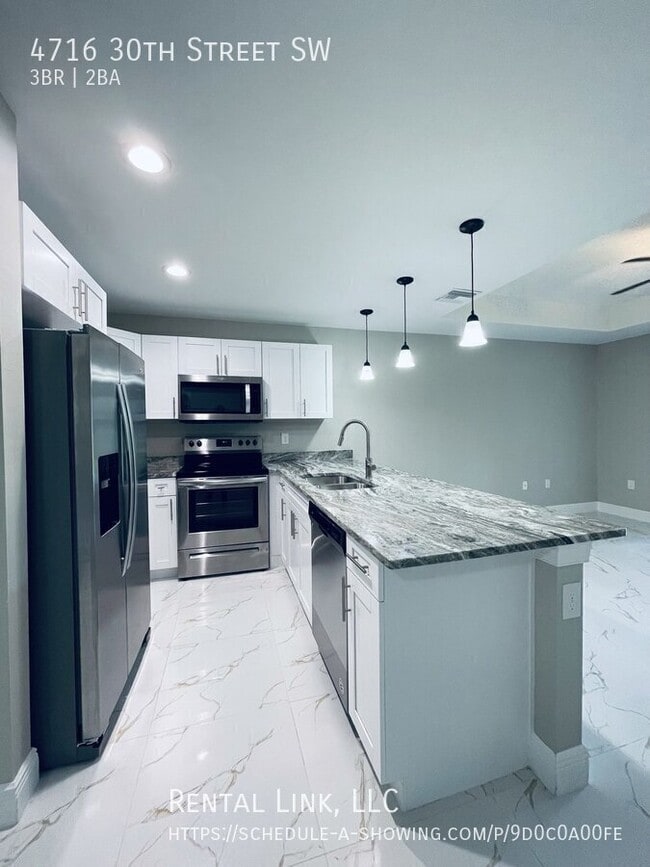 Building Photo - 4716 30th St SW