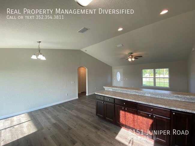 Building Photo - 8151 Juniper Rd