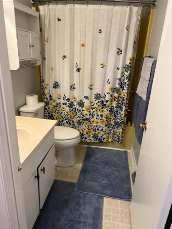 Building Photo - 2440 Whitney Ct