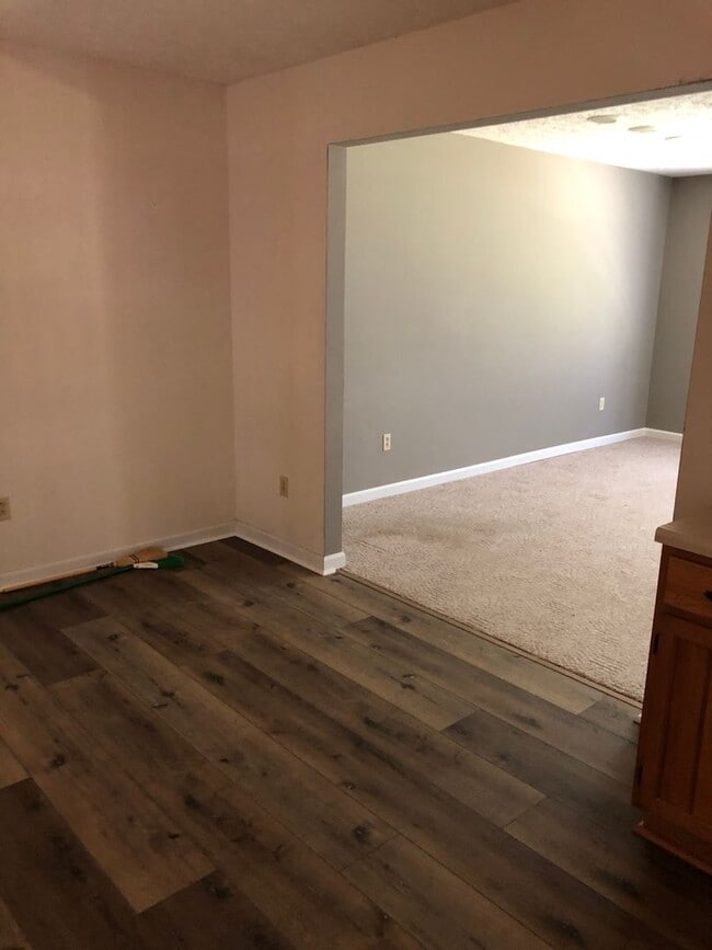 Building Photo - 4 Bedroom / 3 Bath Home   Church Hill, TN