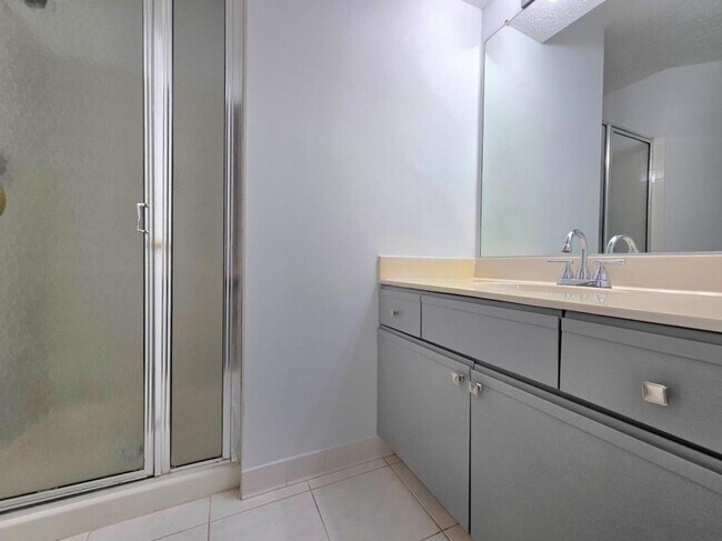 Building Photo - 6017 Curtier Dr