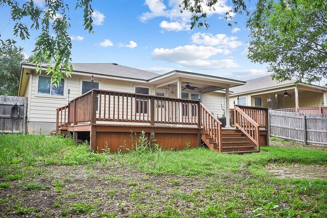 Building Photo - 3 Bedroom/2 Bath Magnolia Heights Subdivision