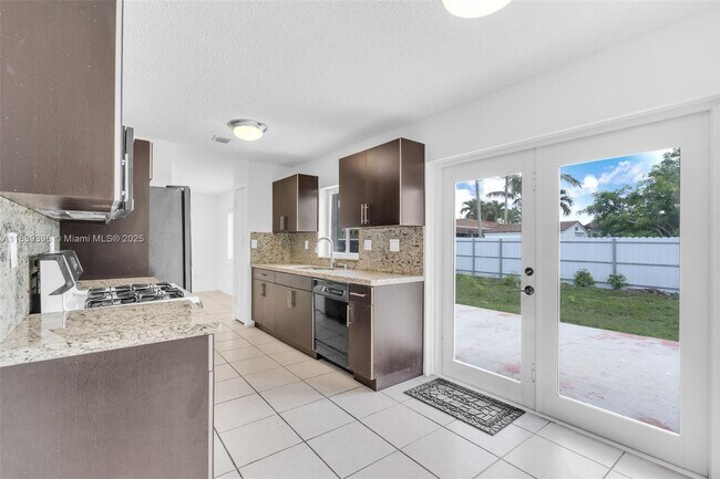 Building Photo - 13392 SW 66th Terrace