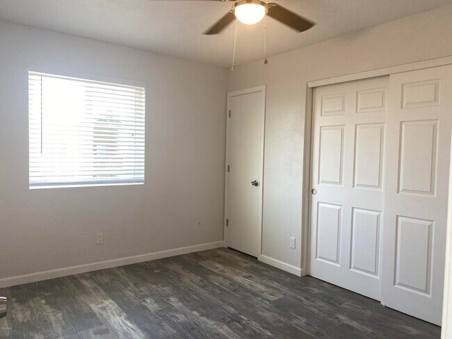 Building Photo - 2650 E McKellips Rd