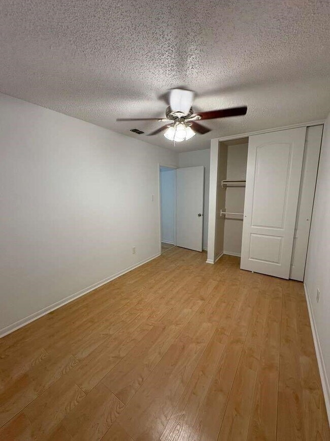 Building Photo - 4007 Issacks Way