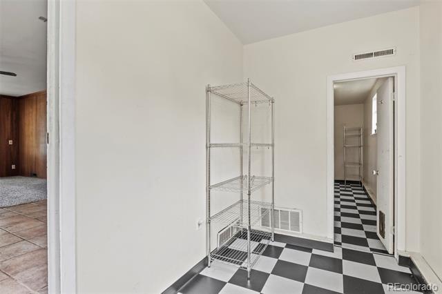 Building Photo - 2912 Drakestone Dr
