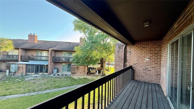 Building Photo - 2385 Tom Jones St