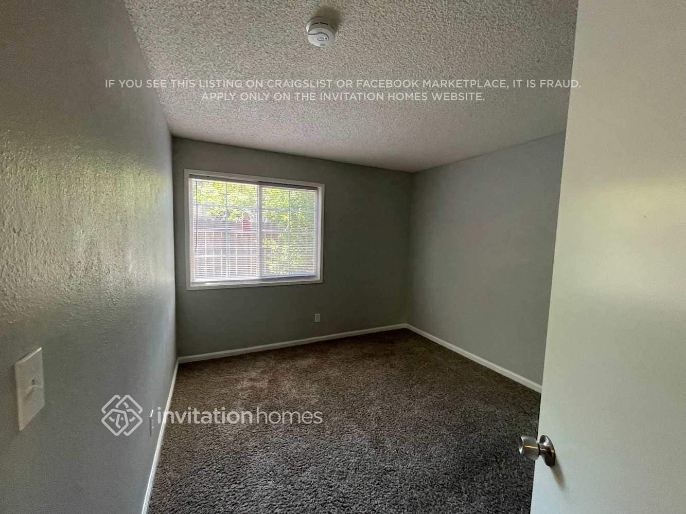 Building Photo - 724 Sandy Brook Ct