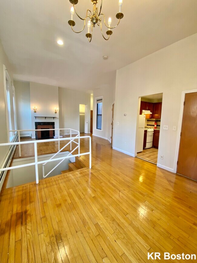 Building Photo - 437 Shawmut Ave