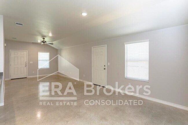 Building Photo - 2328 Duntov Dr