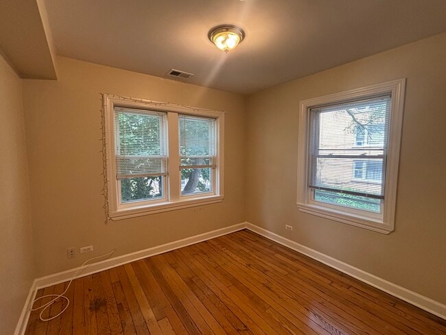 Building Photo - 1705 Simpson St