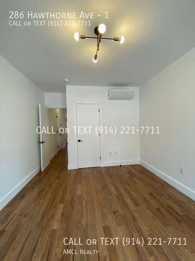 Building Photo - 286 Hawthorne Ave