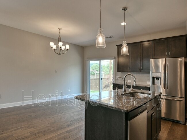 Building Photo - 2212 Scarlet Tanager St