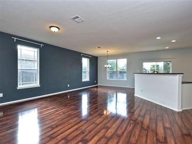 Building Photo - 2717 Claremont Ct