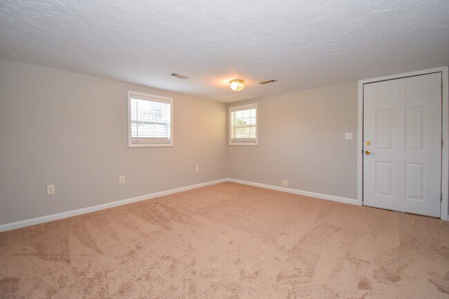 Building Photo - 109 11th Ave