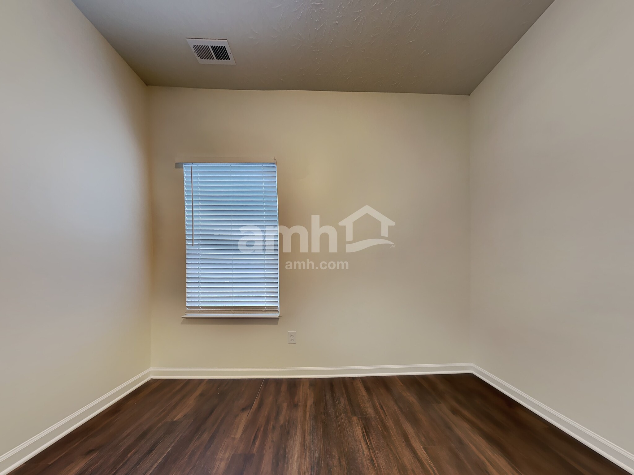 Building Photo - 1268 W Crystal Dr