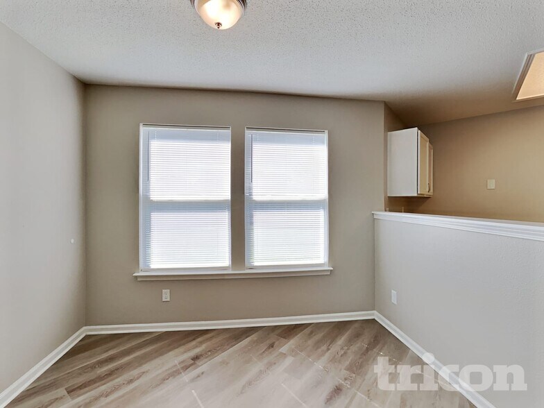 Building Photo - 7771 Mistflower Ln