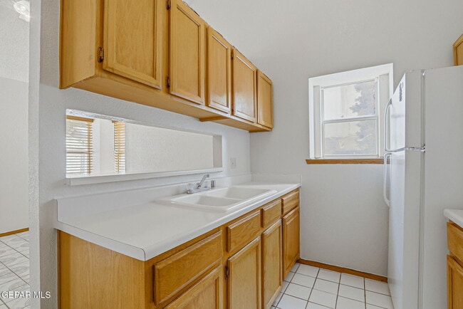 Building Photo - 8541 Euphrates Dr