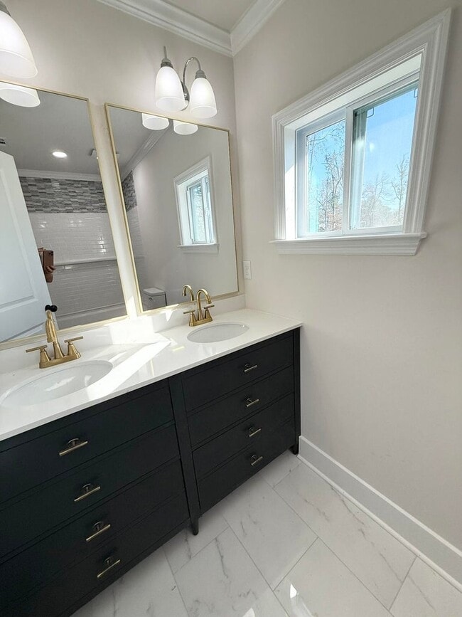 Building Photo - 140 Stone Mill Dr